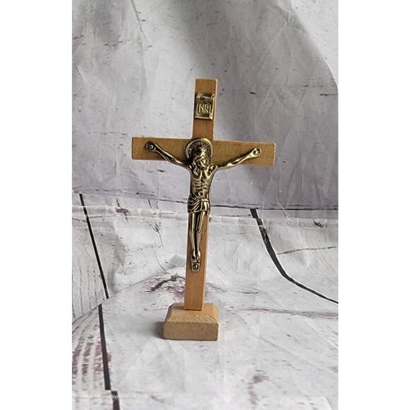 Sacred Heart Southern Missions 4.25in wood self standing altar cross crucifix - Picture 1 of 7